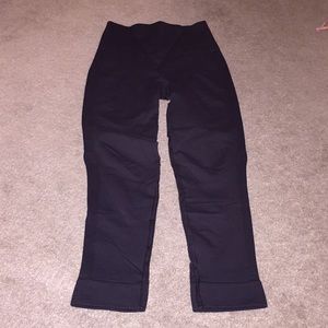LULULEMON CROPPED LEGGINGS